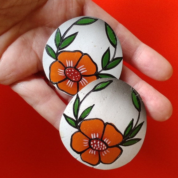 Vintage Jewelry - American traditional tattoo inspired lense painted orange blossom clip e…